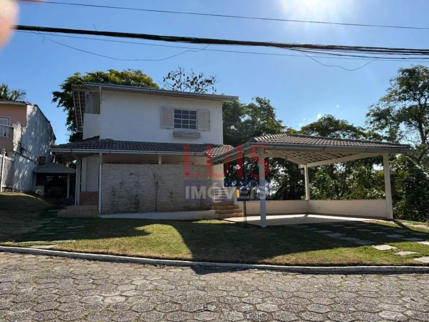 Foto do imóvel - Casa de condomínio à venda com 3 quartos, 1 suíte, 180 m², 2 banheiros e 4 vagas na garagem em