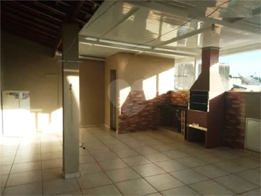 Foto do imóvel - Casa à venda com 3 quartos, 1 suíte, 3 banheiros, 243 m² e 1 vaga na garagem em