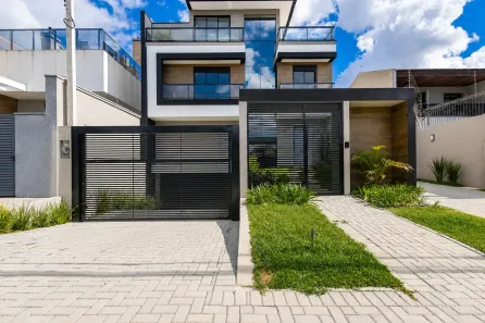 Casa de Condomínio com 3 Quartos à venda, 223m² no Juvevê, Curitiba
