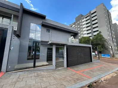 Casa com 3 Quartos para alugar, 140m² no Cancelli, Cascavel