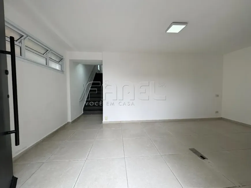 Foto do imóvel - Prédio/Edificio inteiro para alugar com 220 m², 3 banheiros e 4 vagas na garagem próximo ao.