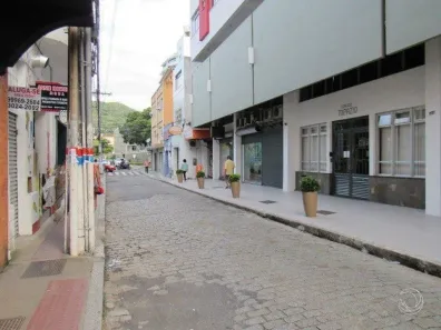 Apartamento com 2 Quartos à venda, 72m² no Centro, Florianópolis