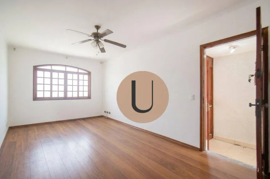 Foto do imóvel - Casa à venda com 3 quartos, 3 suítes, 150 m², 5 banheiros e 3 vagas, próximo ao Metrô São Paulo.