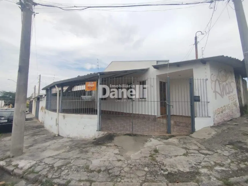 Foto do imóvel - Casa para alugar com 2 quartos, 1 suíte, 2 banheiros e 2 vagas na garagem em