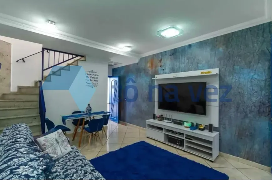 Foto do imóvel - Casa à venda com 3 quartos, 1 suíte, 2 banheiros, 2 vagas na garagem e 110 m² em