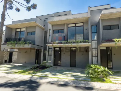 Sobrado com 3 Quartos à venda, 153m² no Xaxim, Curitiba