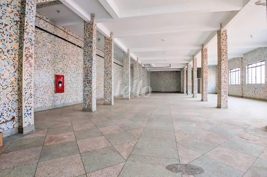 Foto do imóvel - Ponto comercial/Loja/Box para comprar com 350 m², 2 banheiros