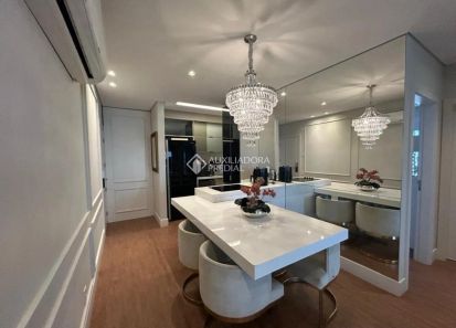 Apartamento com 2 Quartos à venda, 75m² no Centro, Florianópolis