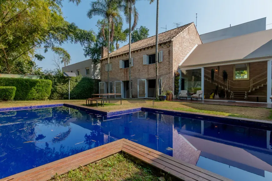 Foto do imóvel - Casa para alugar com 5 quartos, 5 suítes, 1000 m² e piscina no condomínio em