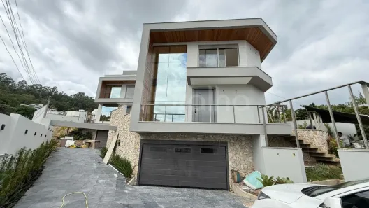 Casa com 4 Quartos à venda, 302m² no Cacupé, Florianópolis
