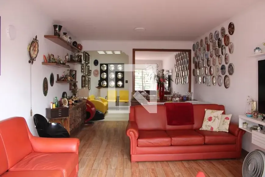 Foto do imóvel - Casa para comprar com 200 m², 3 quartos, 2 banheiros, 1 vaga
