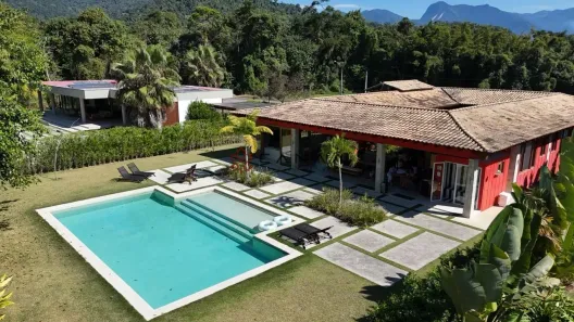 Casa com 4 Quartos para alugar, 384m² no , Paraty
