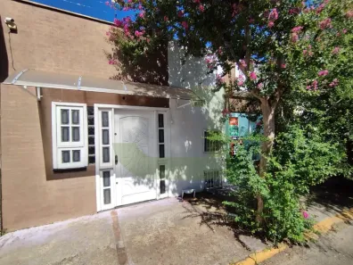 Prédio/Edifício Inteiro com 3 Quartos para alugar, 100m² no Centro, São Leopoldo