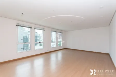 Conjunto Comercial / Sala à venda, 92m² no Auxiliadora, Porto Alegre