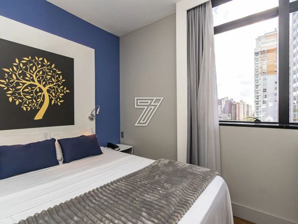 FLAT (com quarto separado) mobiliado e decorado, andar alto, face oeste, Batel, com 36m² privativos! - foto 4