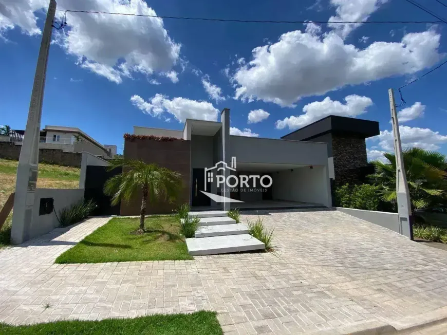 Foto do imóvel - Casa de condomínio à venda com 3 quartos, 3 suítes, de 178 a 180 m², 4 vagas e condomínio.