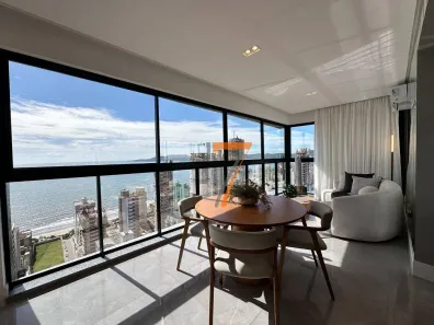 Apartamento com 4 Quartos à venda, 198m² no Meia Praia, Itapema
