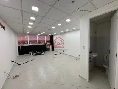 Conjunto Comercial / Sala para venda ou aluguel, 29m² no Imbetiba, Macaé