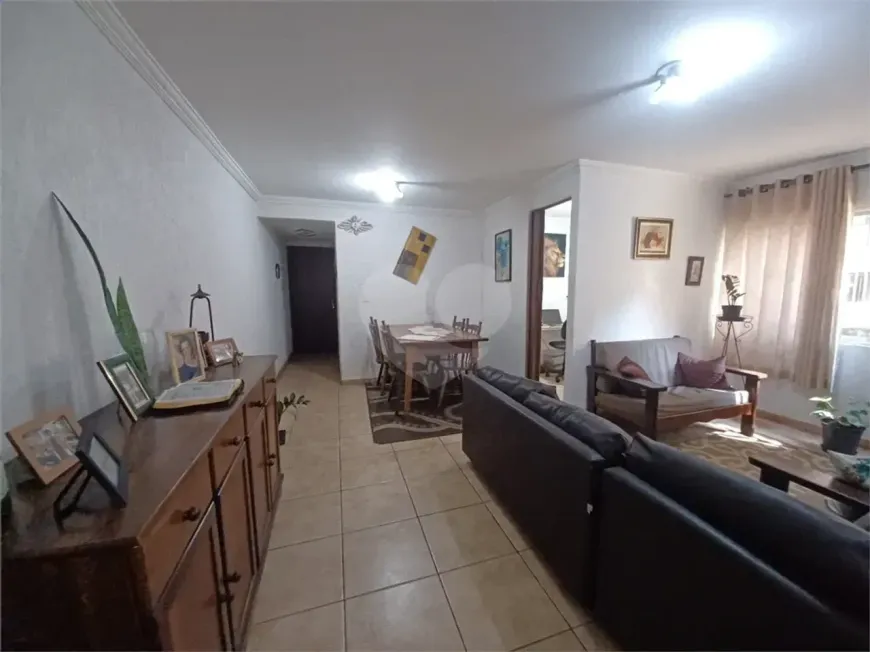 Foto do imóvel - Apartamento à venda com 2 quartos, 1 banheiro e 65 m², aceita animais em