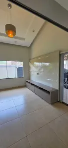 Casa com 3 Quartos à venda, 240m² no Parque das Flores, Goiânia