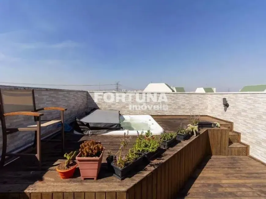 Foto do imóvel - Cobertura à venda com 4 quartos, 2 suítes, 216 m², 4 banheiros e 3 vagas na garagem em