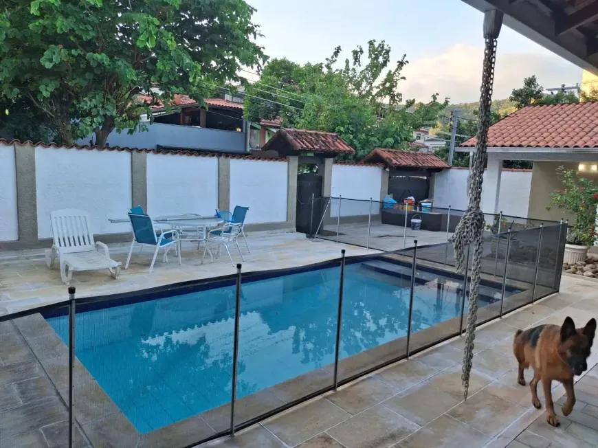 Foto do imóvel - Casa de condomínio para alugar com 240 m², 4 quartos, 3 banheiros, 2 vagas
