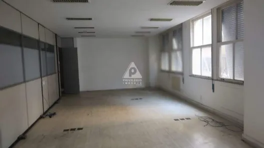 Conjunto Comercial / Sala à venda, 131m² no Centro, Rio de Janeiro