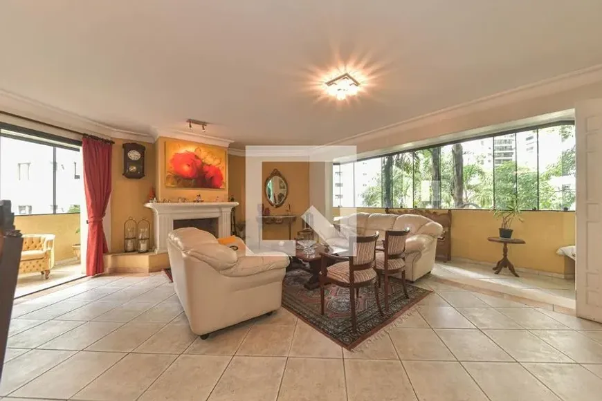 Foto do imóvel - Apartamento à venda com 4 quartos, 3 suítes, 5 banheiros e 3 vagas na garagem em