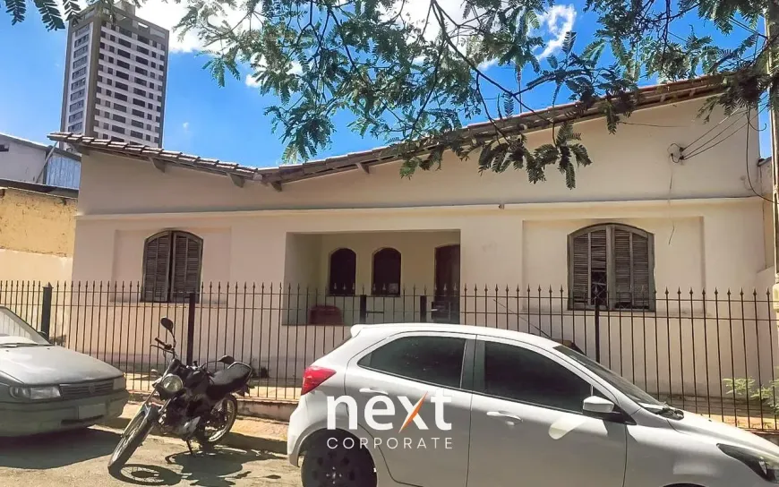 Foto do imóvel - Casa para alugar com 1 quarto, 2 banheiros e 2 vagas na garagem em