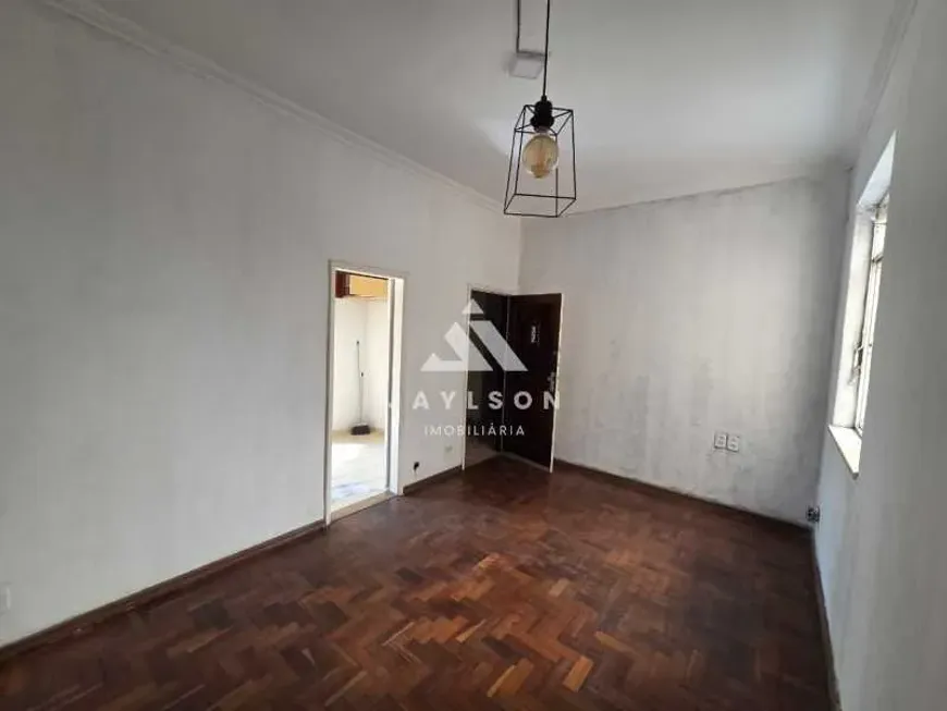 Foto do imóvel - Apartamento à venda com 2 quartos, de 80 a 84 m², próximo à Estação Bonsucesso e varanda em