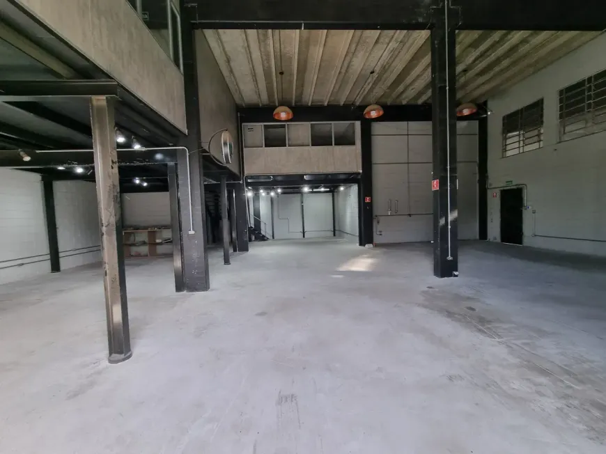 Foto do imóvel - Galpão/Depósito/Armazém para alugar com 250 m², 4 banheiros, 8 vagas