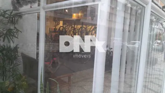Loja / Salão / Ponto Comercial à venda, 62m² no Catete, Rio de Janeiro