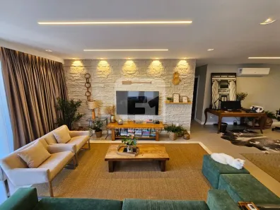Apartamento com 3 Quartos à venda, 224m² no Centro, Florianópolis