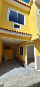 Casa com 2 Quartos à venda, 76m² no Cabuis, Nilópolis