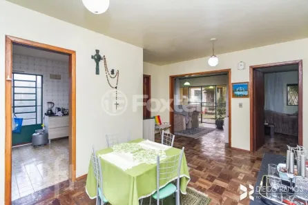 Casa com 2 Quartos à venda, 164m² no Vila Nova, Porto Alegre