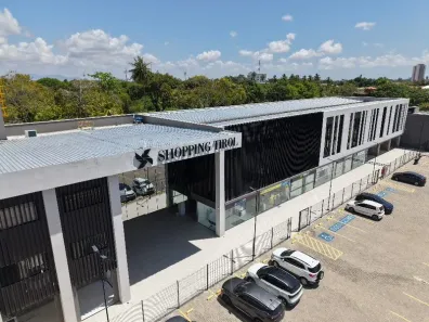 Conjunto Comercial / Sala para alugar, 36m² no Centro, Eusébio