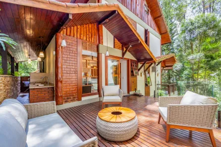Casa de Condomínio com 5 Quartos à venda, 156m² no Granja Guarani, Teresópolis