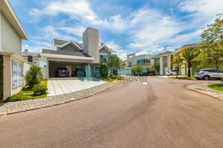 Casa de Condomínio com 3 Quartos à venda, 357m² no Uberaba, Curitiba