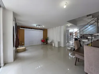 Casa de Condomínio com 4 Quartos à venda, 180m² no Parque Guadalajara, Juiz de Fora