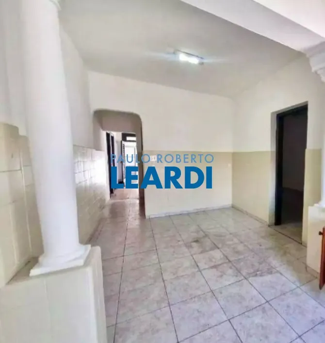 Foto do imóvel - Casa para alugar com 3 quartos, 1 suíte, 2 banheiros, 150 m² e aceita animais em