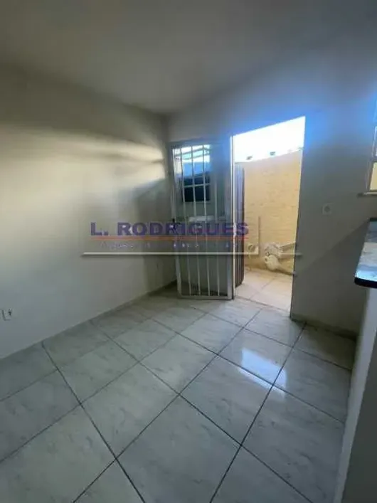 Foto do imóvel - Casa de Vila para alugar com 35 m², 2 quartos, 1 banheiro