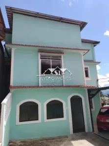 Prédio/Edifício Inteiro com 3 Quartos à venda, 250m² no Castelanea, Petrópolis