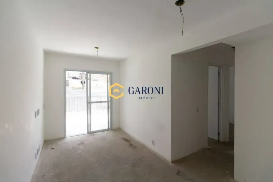 Foto do imóvel - Apartamento à venda com 2 quartos, 1 suíte, de 49 a 51 m², 1 a 2 banheiros e 1 vaga na garagem.