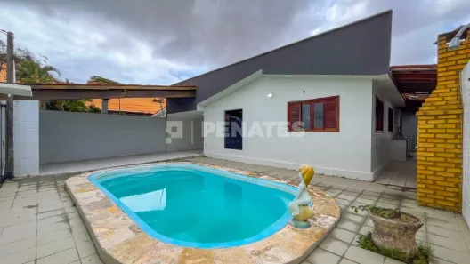 Casa com 3 Quartos à venda, 240m² no Pitimbu, Natal