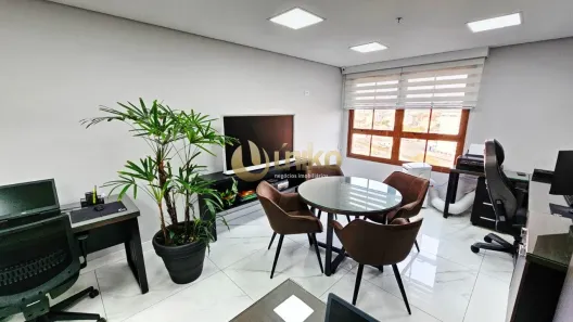 Conjunto Comercial / Sala à venda, 31m² no Cristo Rei, Curitiba