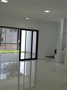 Sobrado com 3 Quartos à venda, 134m² no Centro, Cascavel