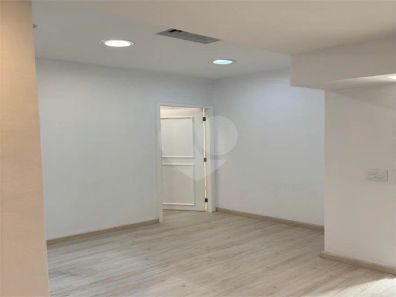 Conjunto Comercial / Sala à venda, 32m² no Cidade Monções, São Paulo