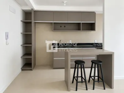 Apartamento com 1 Quarto para alugar, 37m² no Centro, Florianópolis