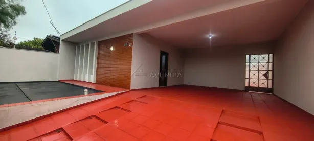 Casa com 3 Quartos para alugar, 201m² no San Remo, Londrina