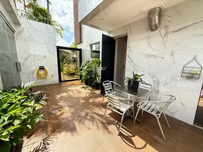 Casa com 4 Quartos para alugar no Parque Verde, Belém
